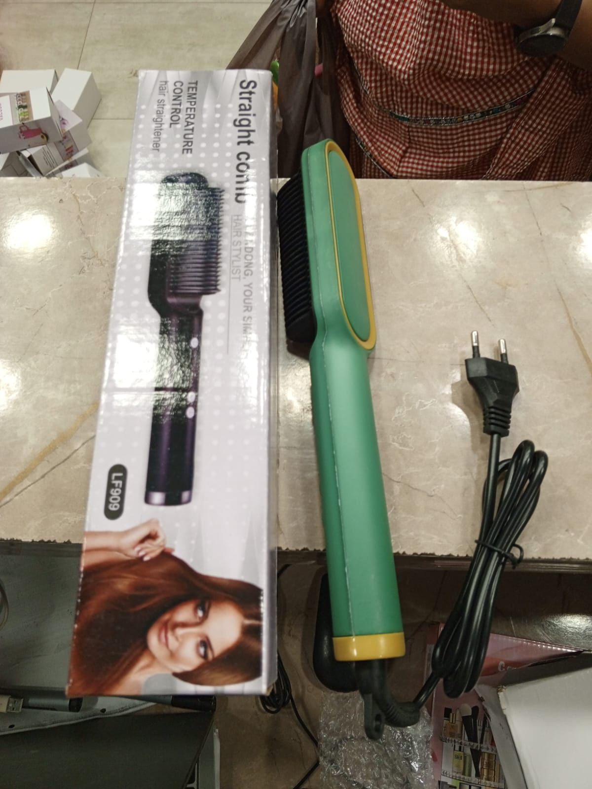 Professional Hair Straightener Brush – Anti-Scald Comb with 5 Temperature Settings